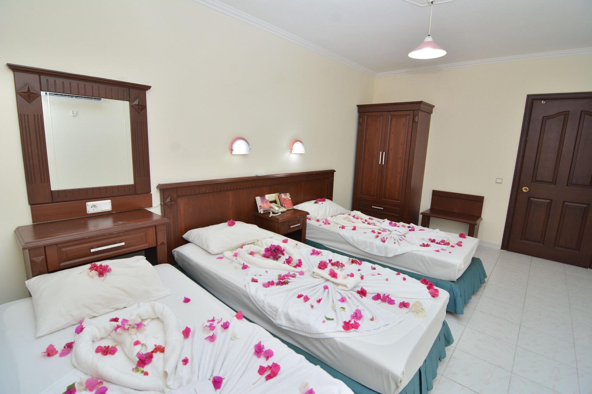 Rose Garden Apart Hotel 阿拉尼亚 外观 照片